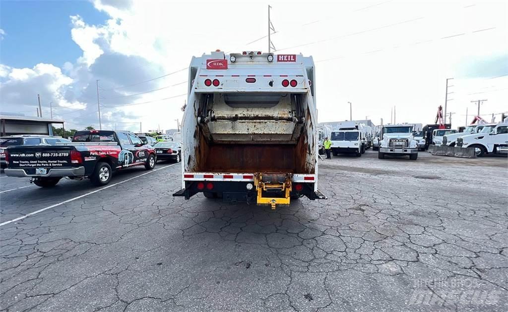 Peterbilt 320 Camion dei rifiuti