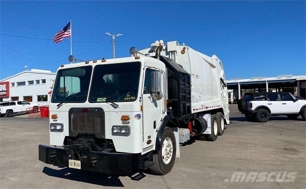 Peterbilt 320 Camion dei rifiuti