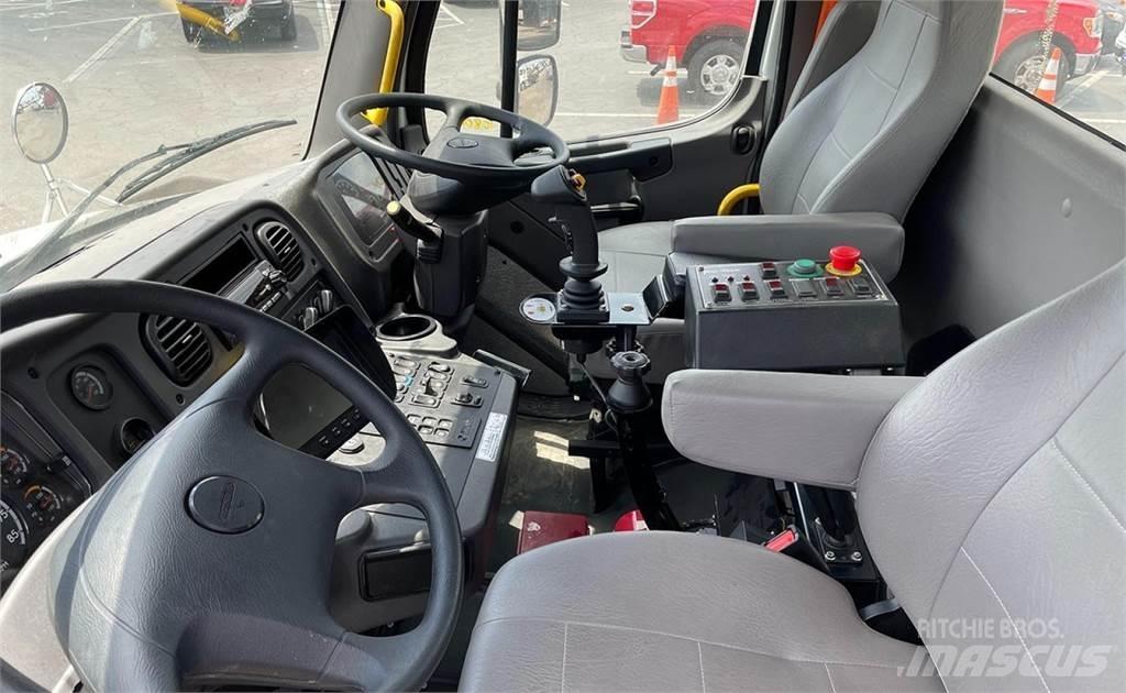 Peterbilt 520 Camion dei rifiuti