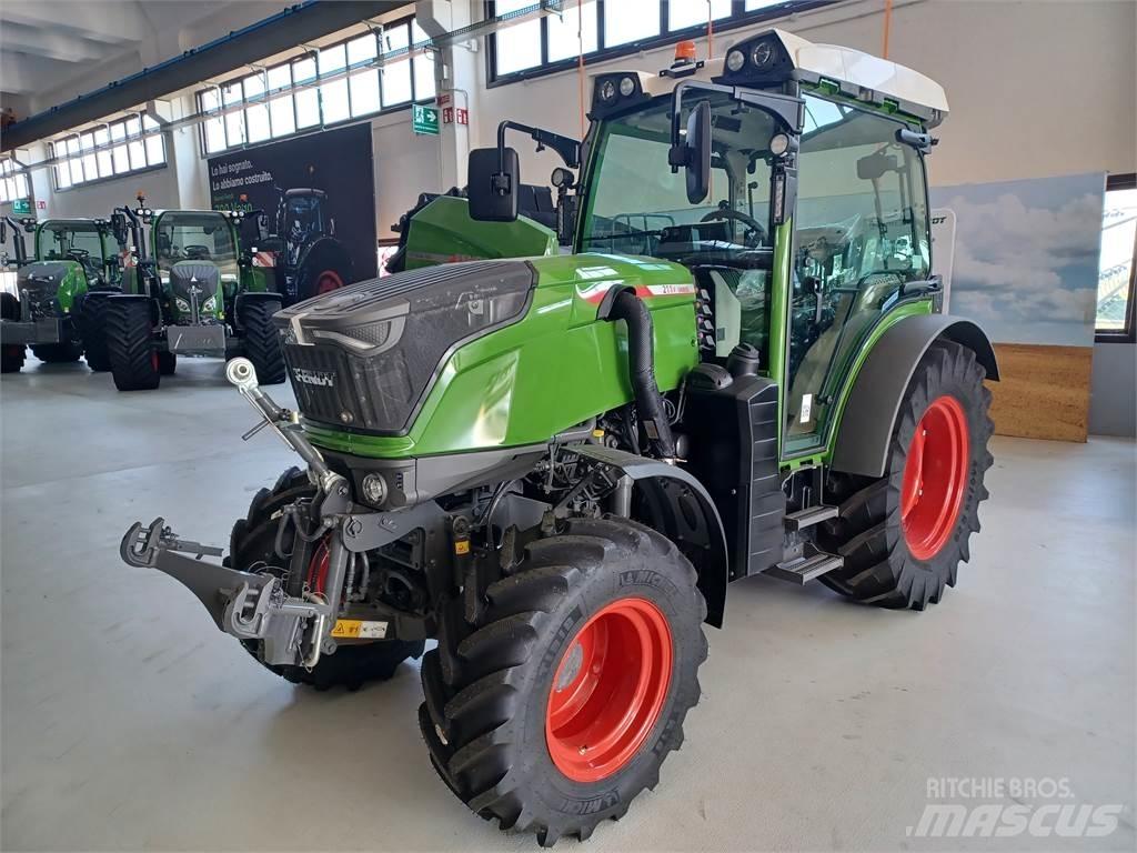 Fendt 211F Trattori