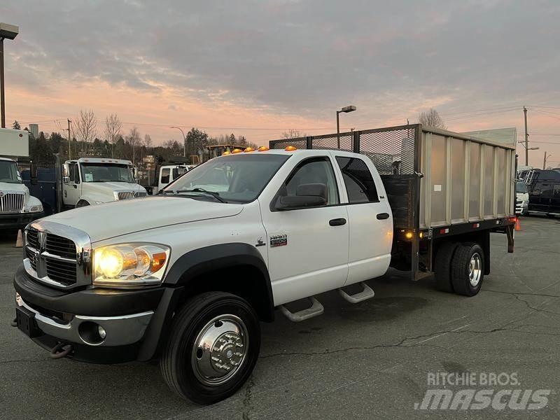 Dodge Ram 5500 Camion con sponde ribaltabili