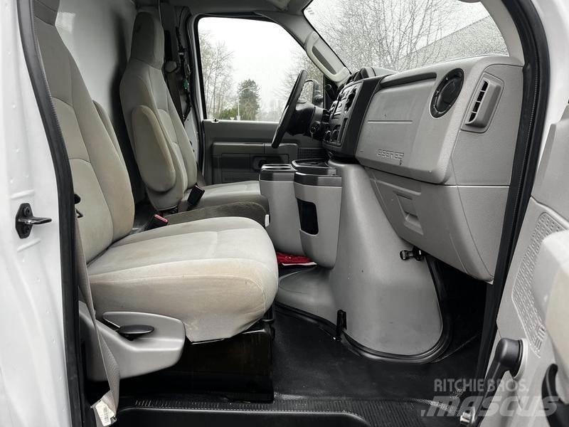 Ford Econoline Furgone chiuso