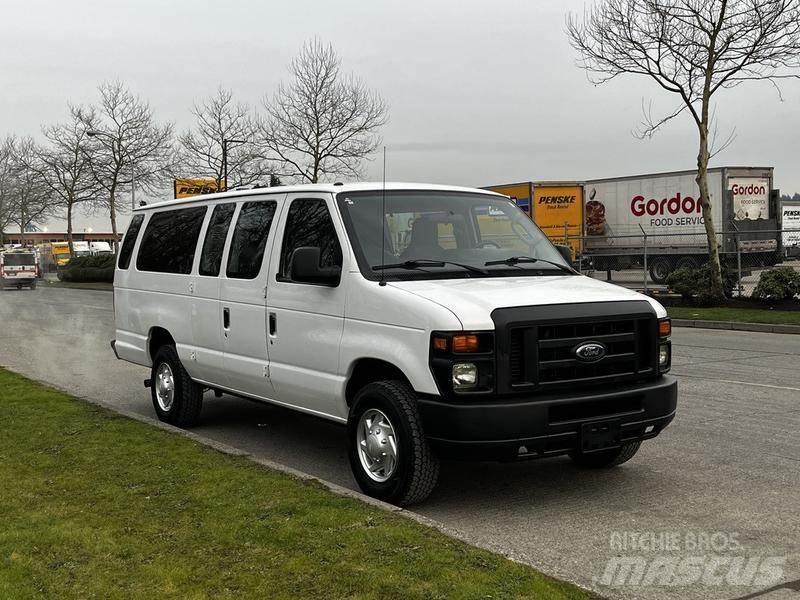 Ford Econoline Auto