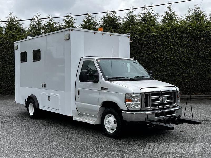 Ford Econoline Furgone chiuso