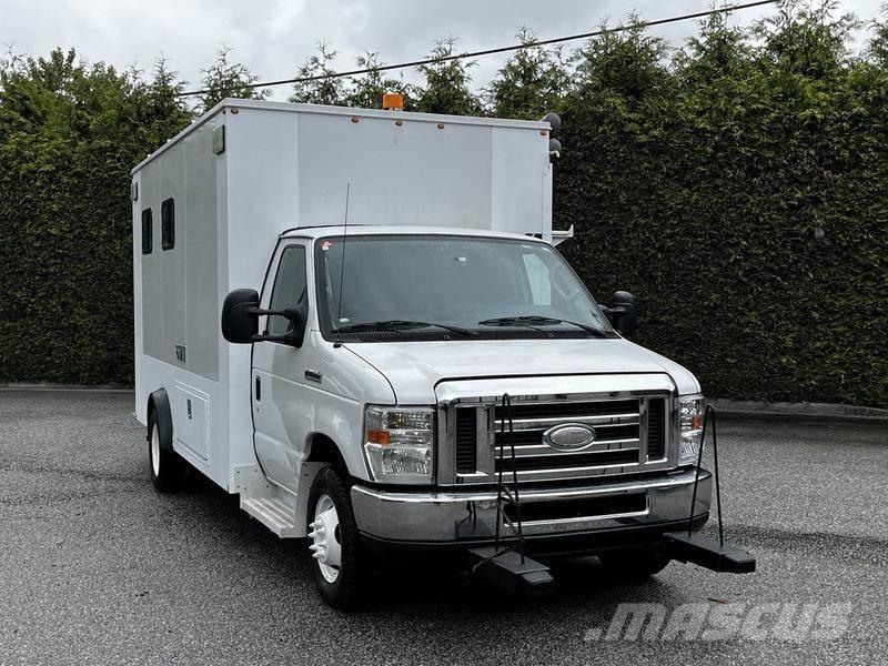 Ford Econoline Furgone chiuso
