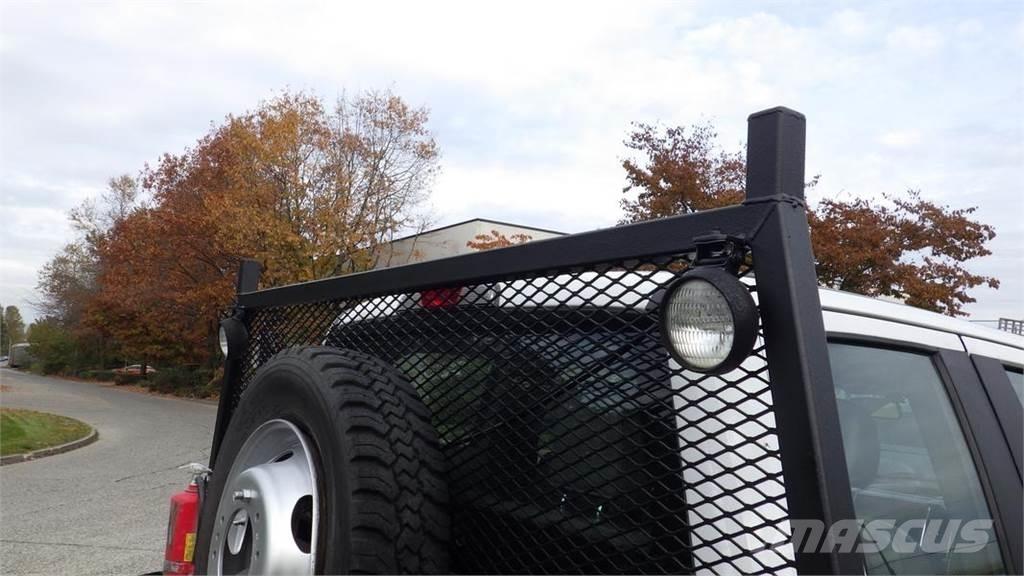 Ford F-550 Camion con sponde ribaltabili
