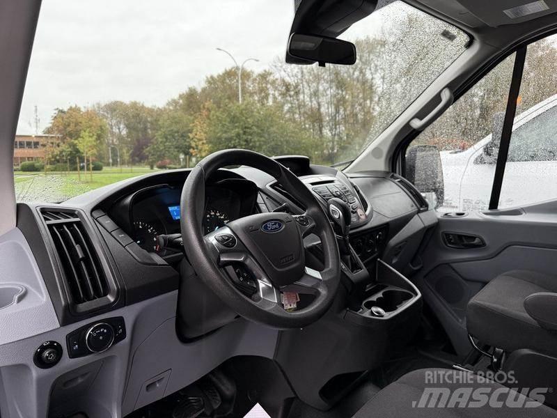 Ford Transit Auto