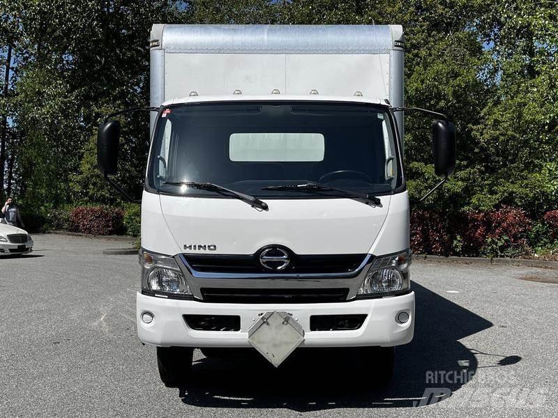 Hino 155 Furgone chiuso