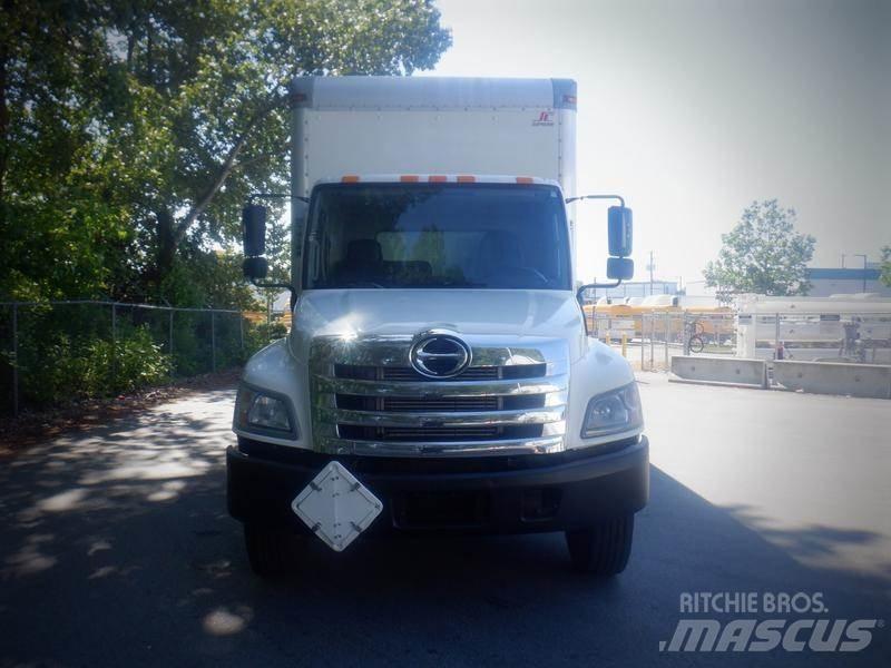 Hino 268 Furgone chiuso