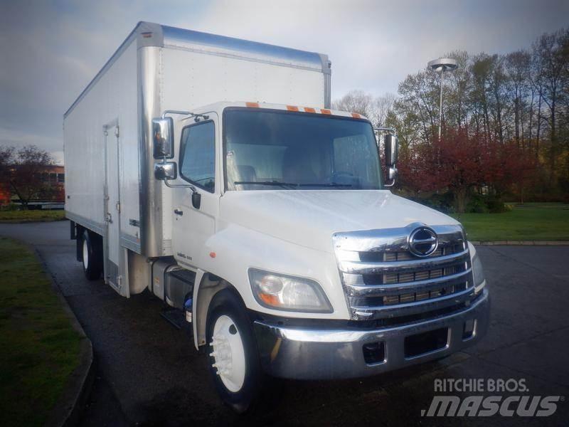 Hino 308 Furgone chiuso