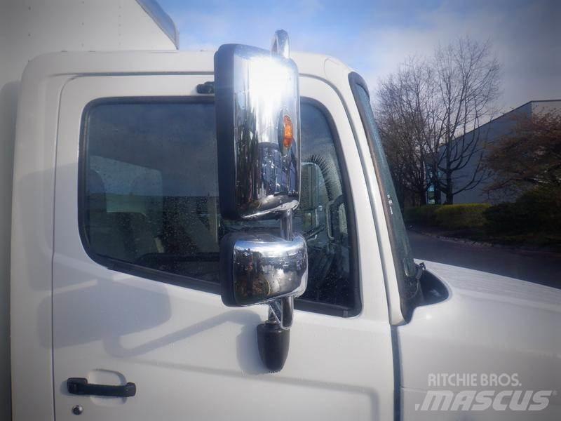 Hino 308 Furgone chiuso
