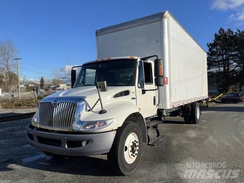 International 4300 Furgone chiuso