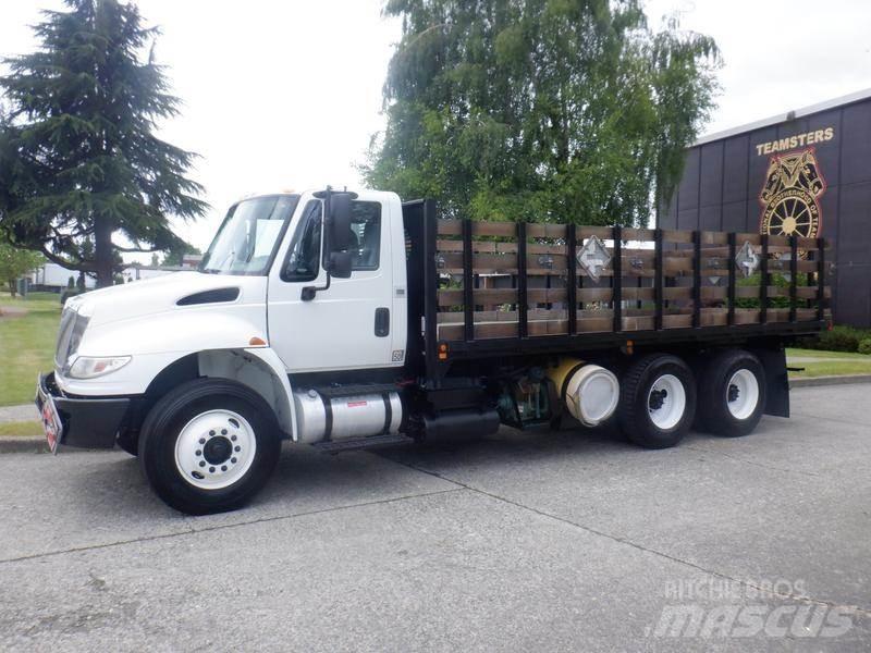 International 4400 Camion con sponde ribaltabili