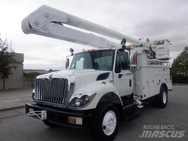 International 7400 Camion altro