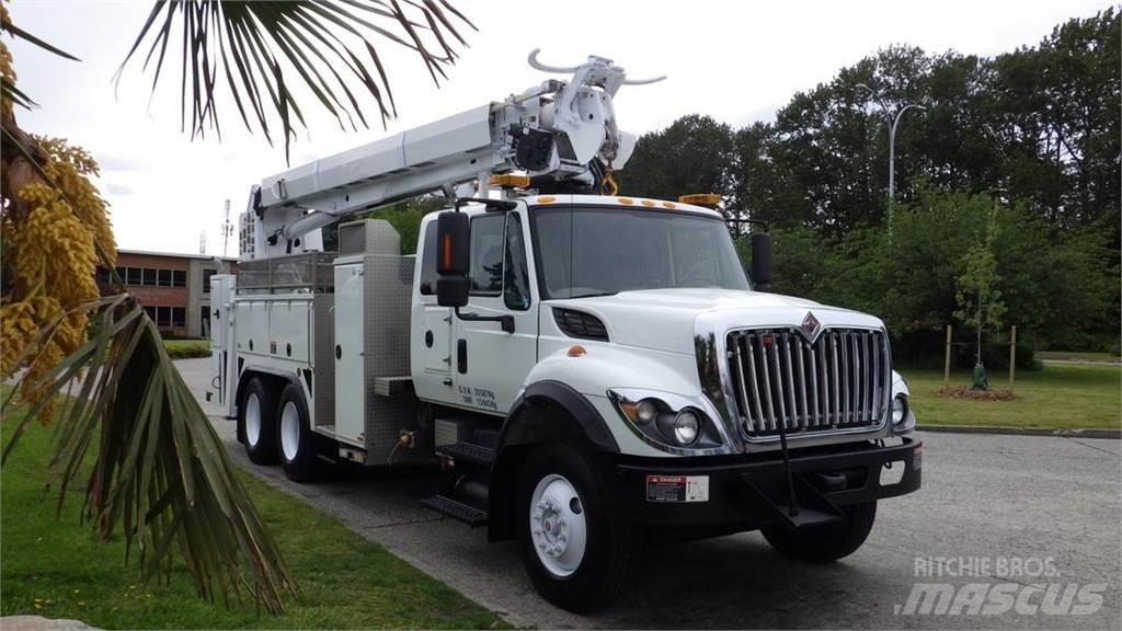 International 7400 Camion altro