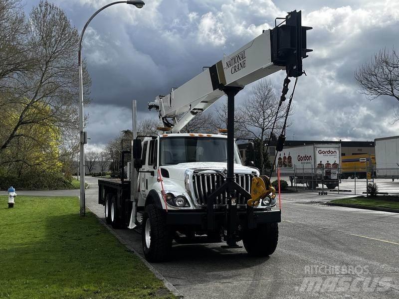 International 7500 Autogru