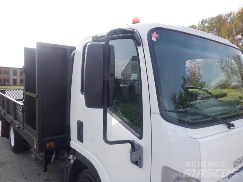 Isuzu NPR Camion con sponde ribaltabili