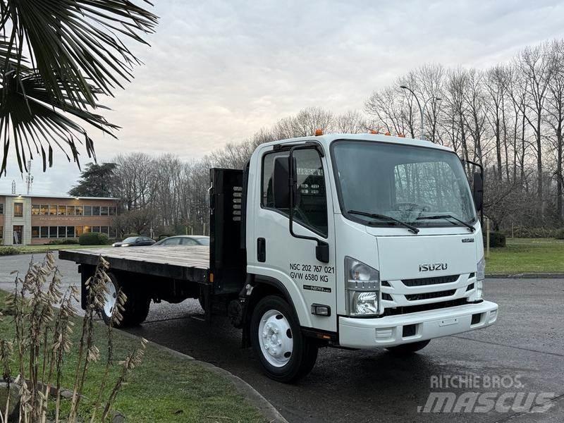 Isuzu NPR Camion con sponde ribaltabili