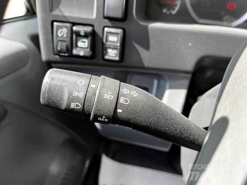 Isuzu NQR Furgone chiuso