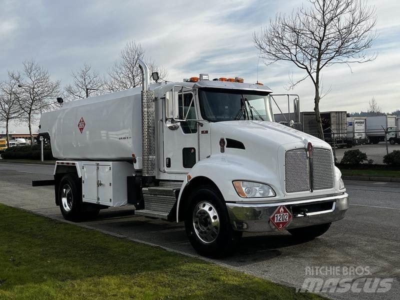 Kenworth T300 Cisterna