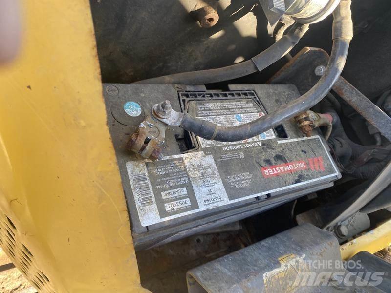 Komatsu PC55MR2 Escavatori cingolati