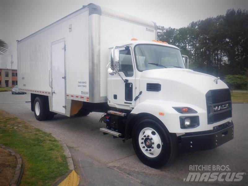 Mack MD Furgone chiuso