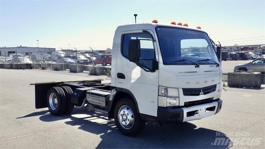 Mitsubishi Fuso FE Autocabinati