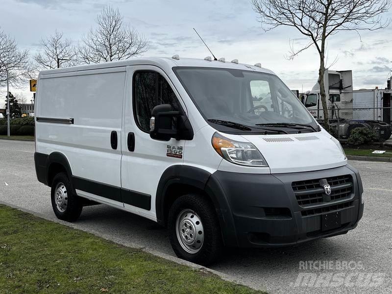 RAM Promaster Furgone chiuso