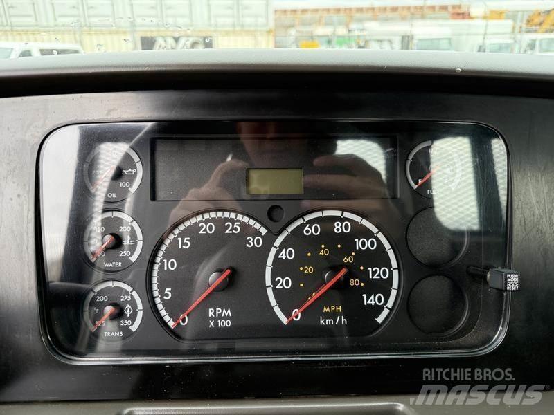 Sterling Acterra Camion con sponde ribaltabili