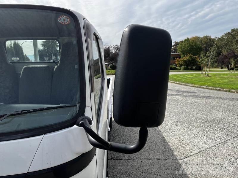 Toyota Toyoace Camion con sponde ribaltabili
