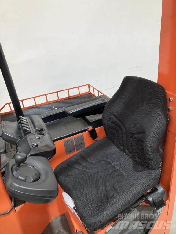BT FRE270 Carrello elevatore retrattile a 4 vie