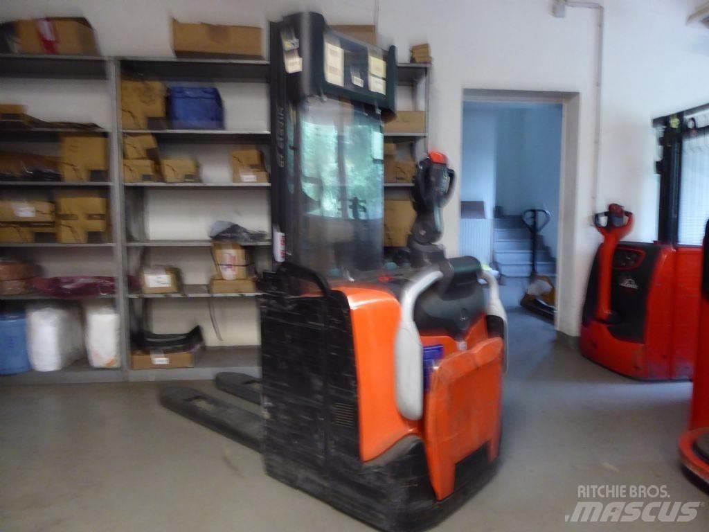 BT SPE120 Transpallet uomo a terra