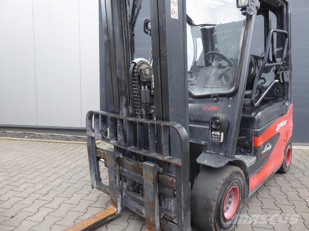 Linde E25-01 Carrelli elevatori elettrici