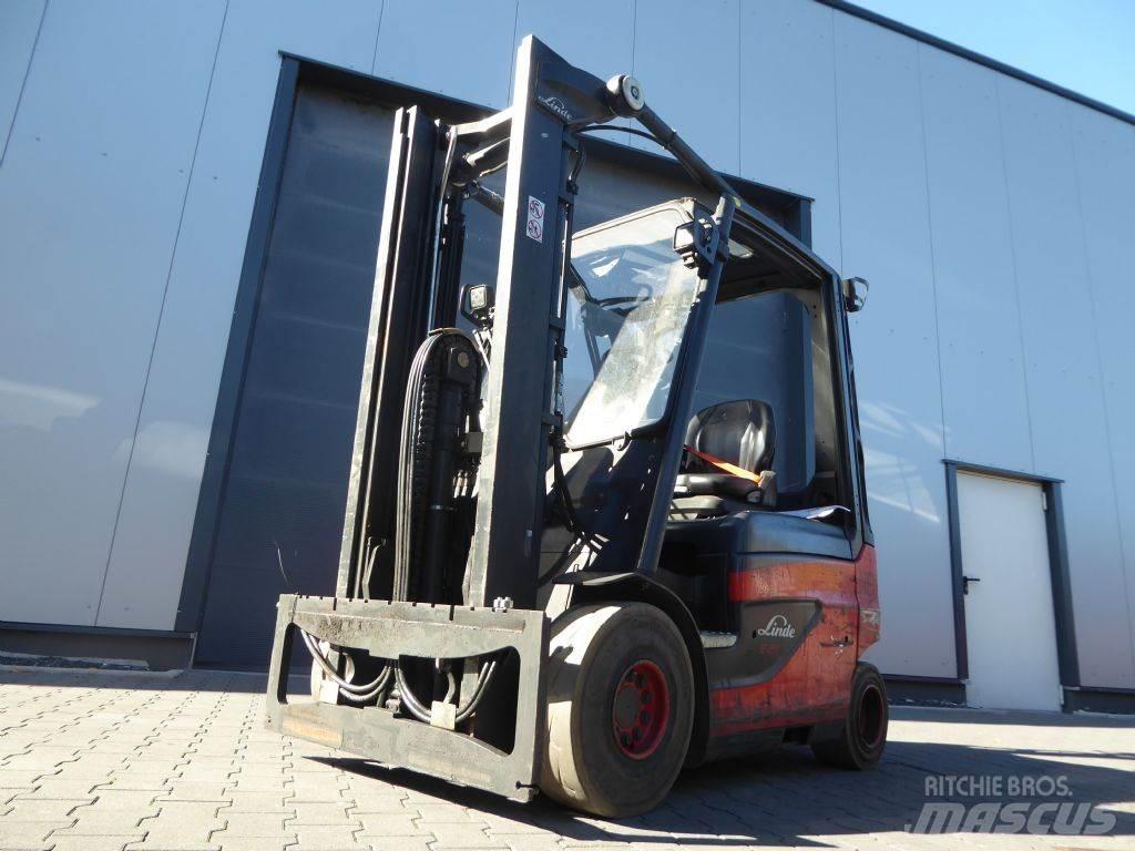 Linde E25-01 Carrelli elevatori elettrici