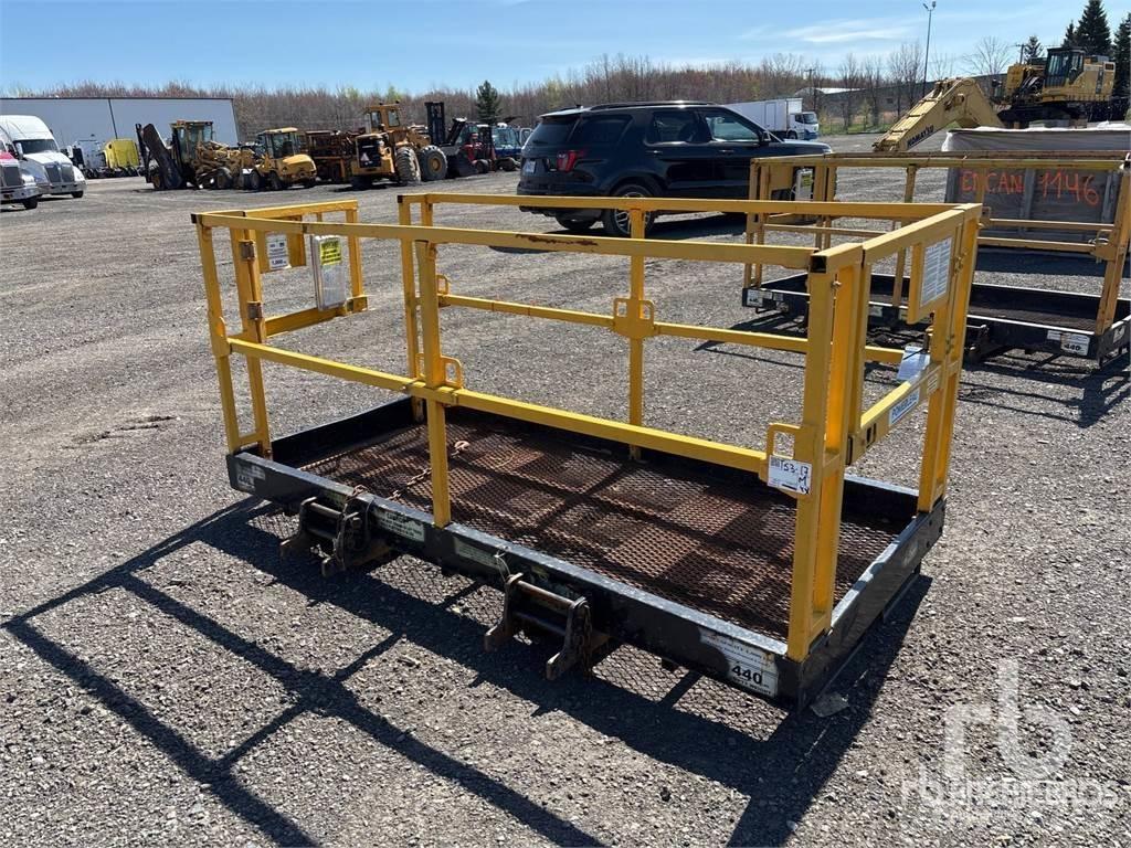  95 in 1000 lb Piattaforme cingolate, Piattaforme a ragno e Montacarichi