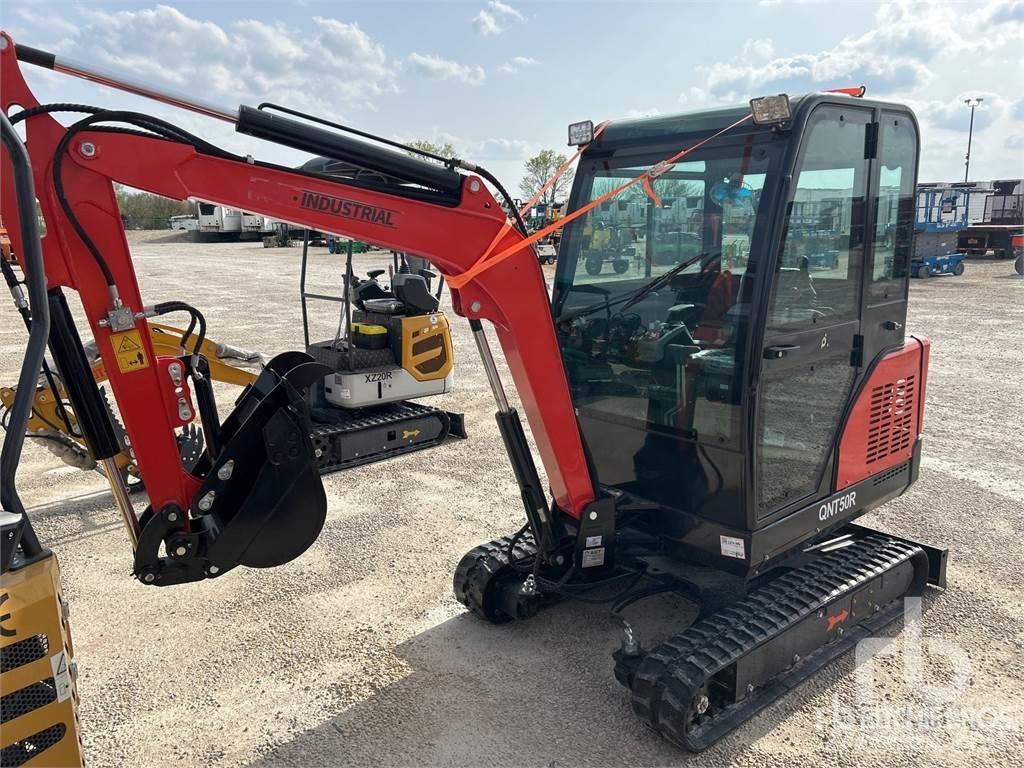 AGT QNT50R Miniescavatori