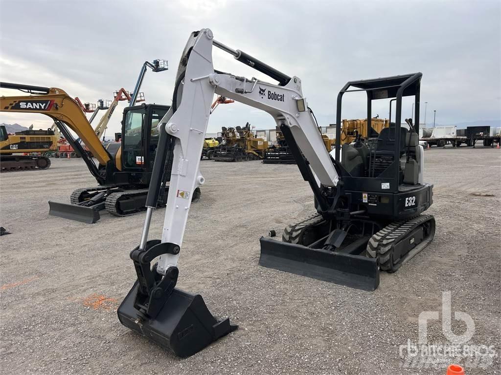 Bobcat E32 Miniescavatori