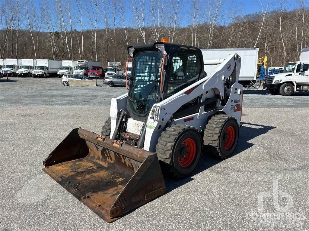 Bobcat S740 Mini Pale Gommate