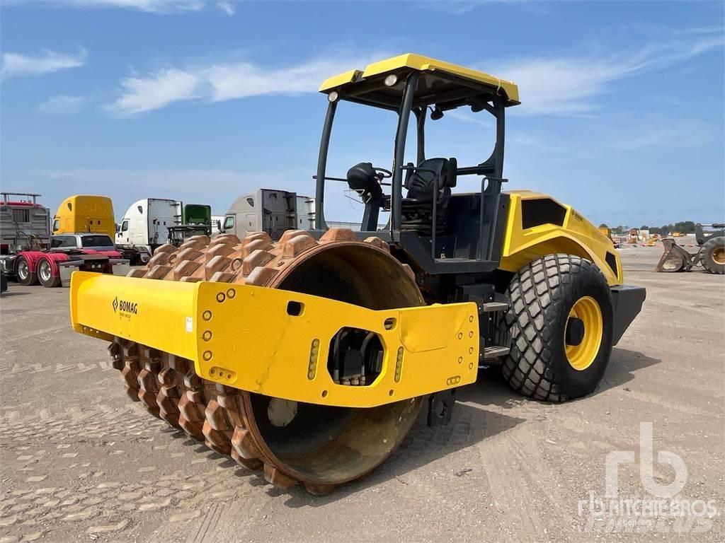 Bomag BW211D-5 Compattatrici