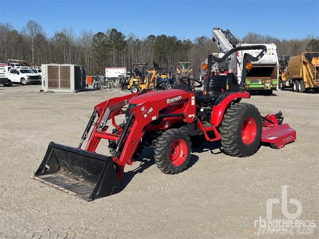 Branson 2610H Trattori compatti
