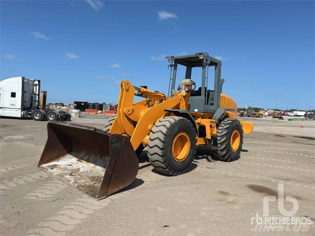 CASE 621D Pale gommate