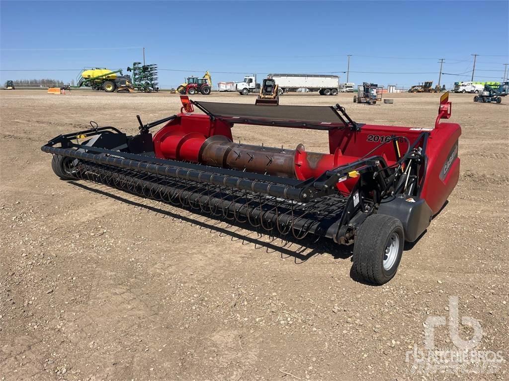 Case IH 2016 Testate per mietitrebbie
