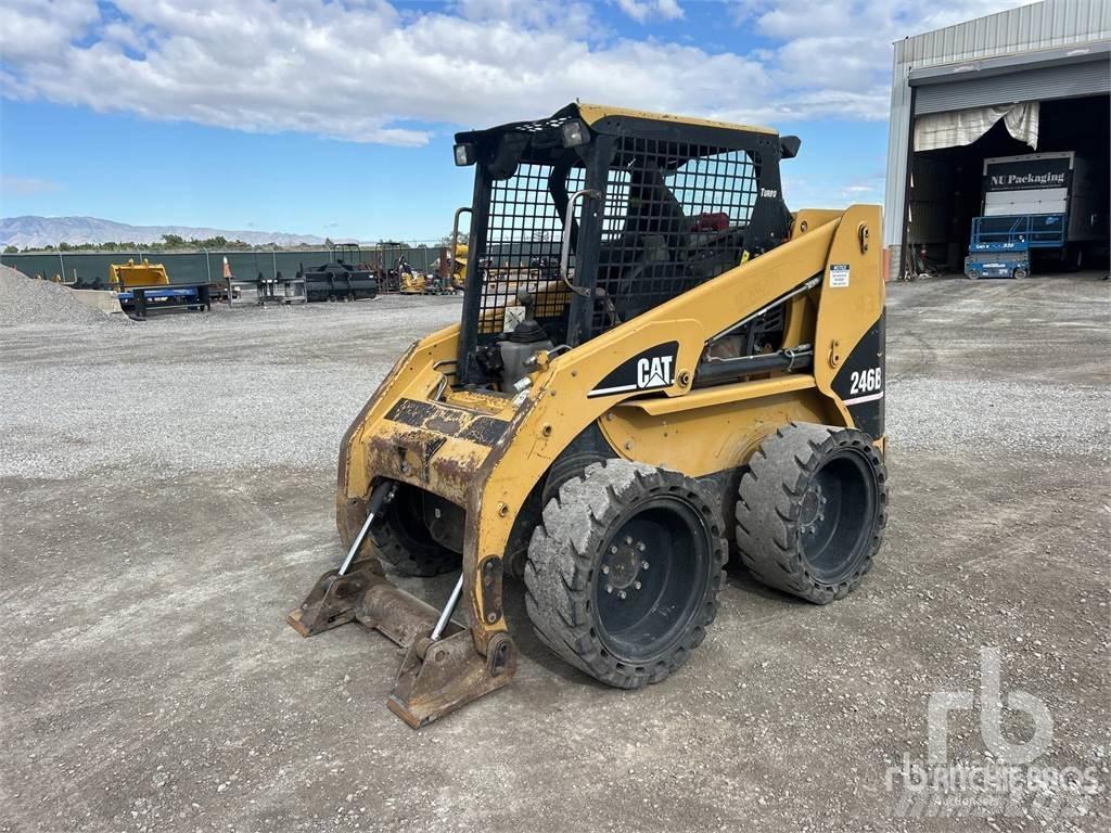 CAT 246B Mini Pale Gommate
