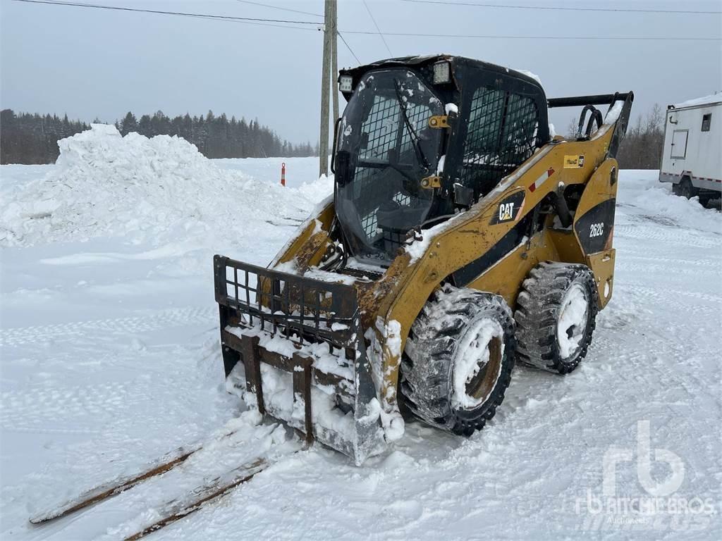 CAT 262C Mini Pale Gommate