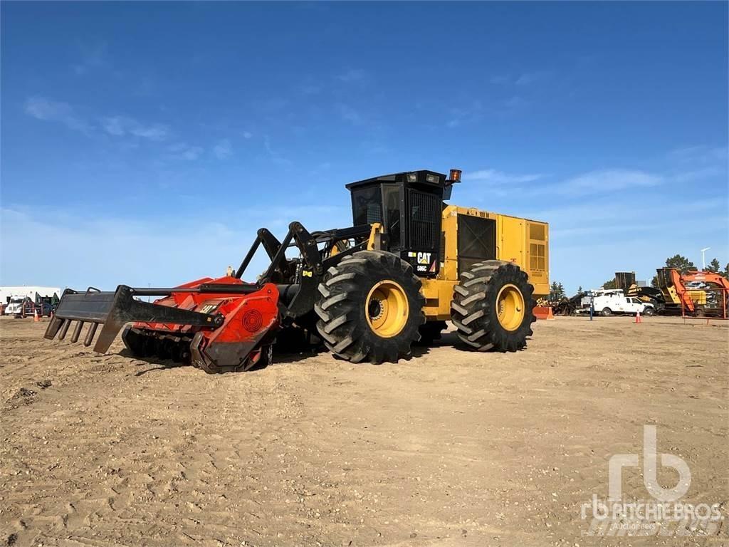 CAT 586C Trince forestali
