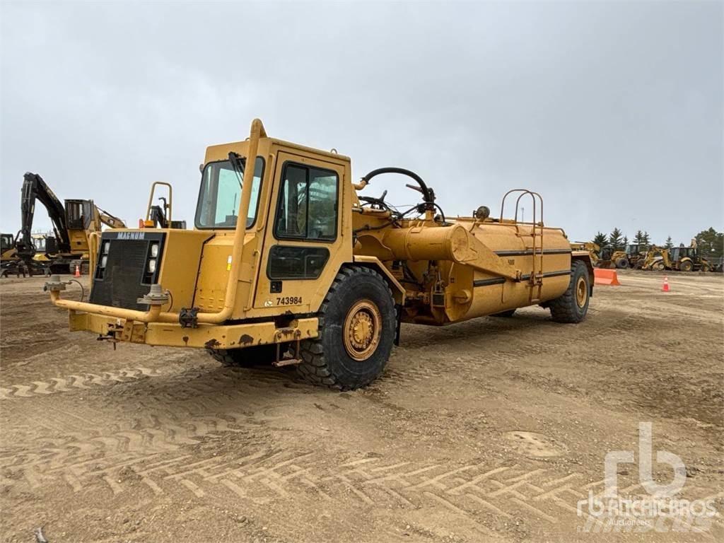 CAT 613C Autocisterne