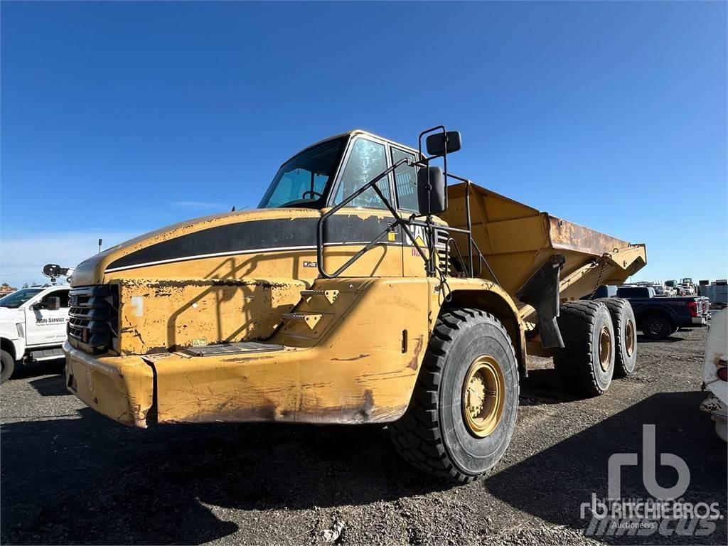 CAT 735 Dumpers articolati