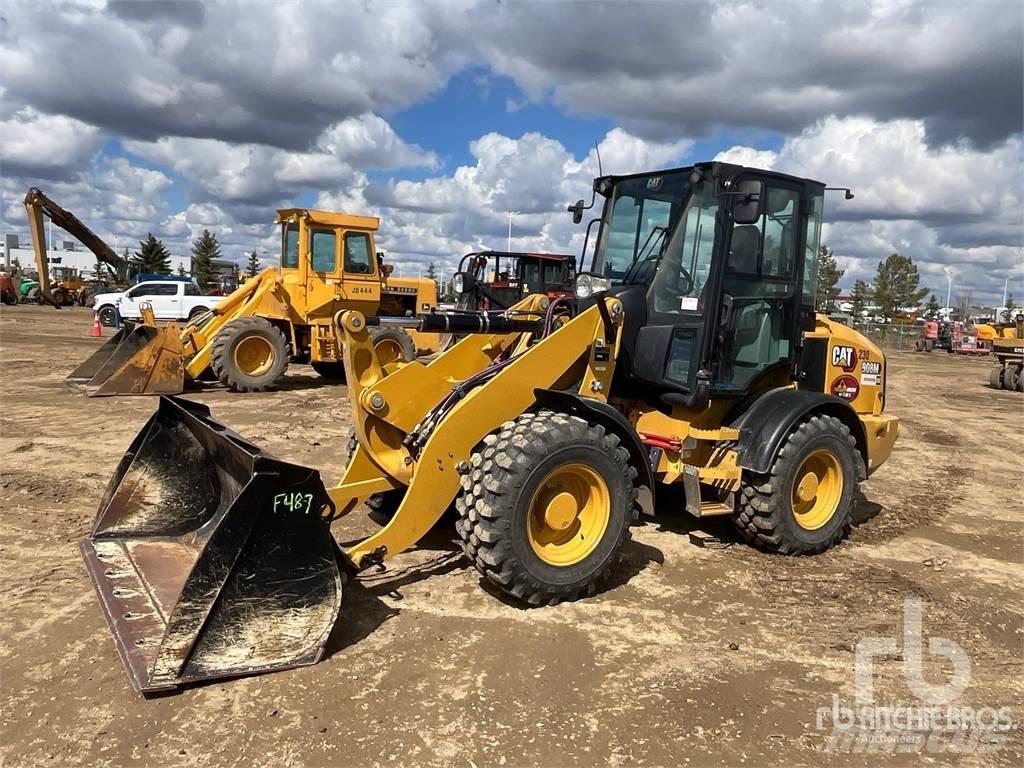 CAT 908M Pale gommate