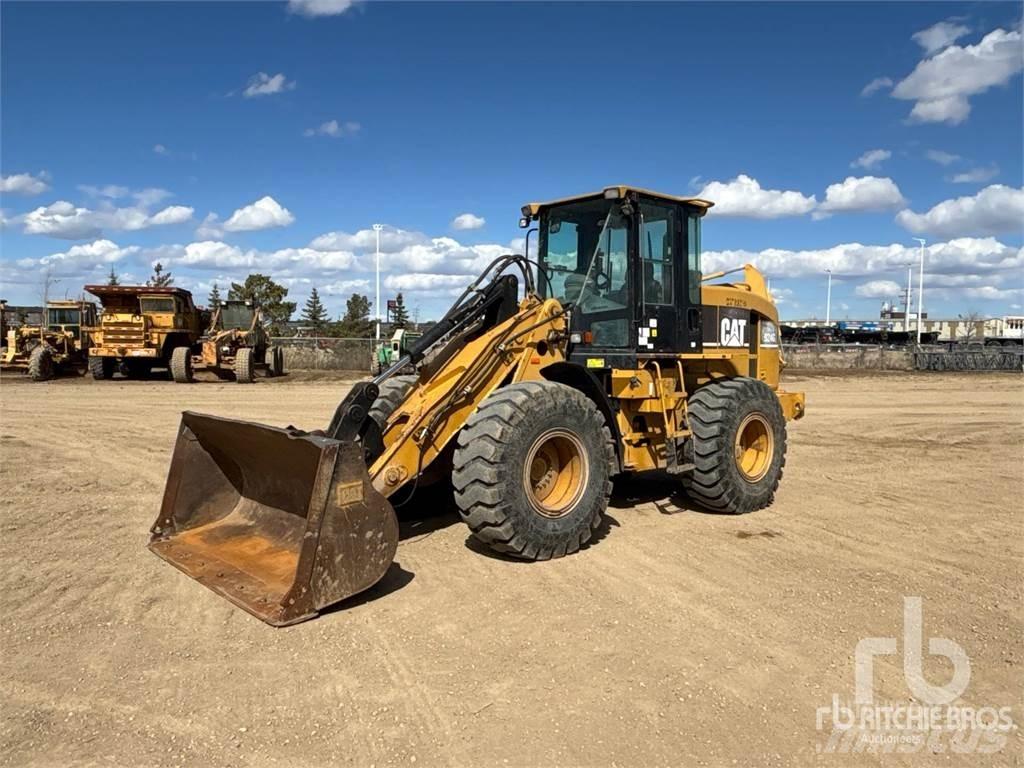 CAT 924G Pale gommate