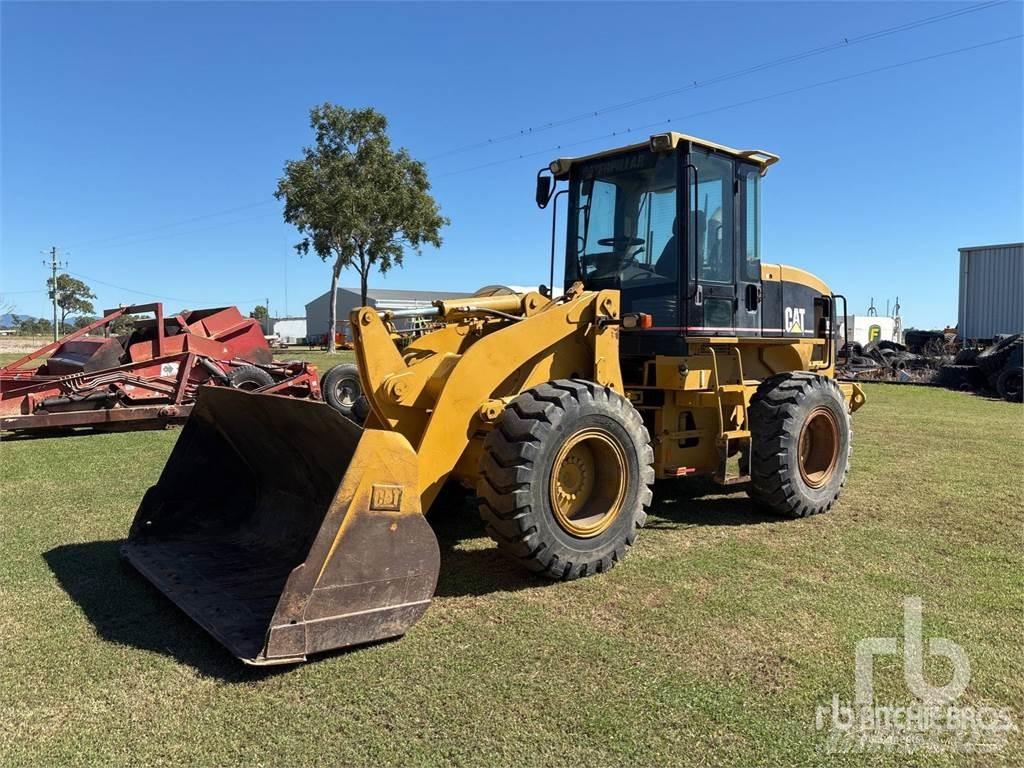 CAT 924GZ Pale gommate